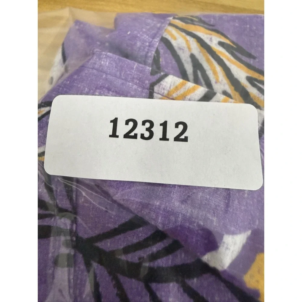 LSU Tigers Shirt Mens XXL Purple Floral Hawaiian Button Up Cotton Vacation - Picture 8 of 8